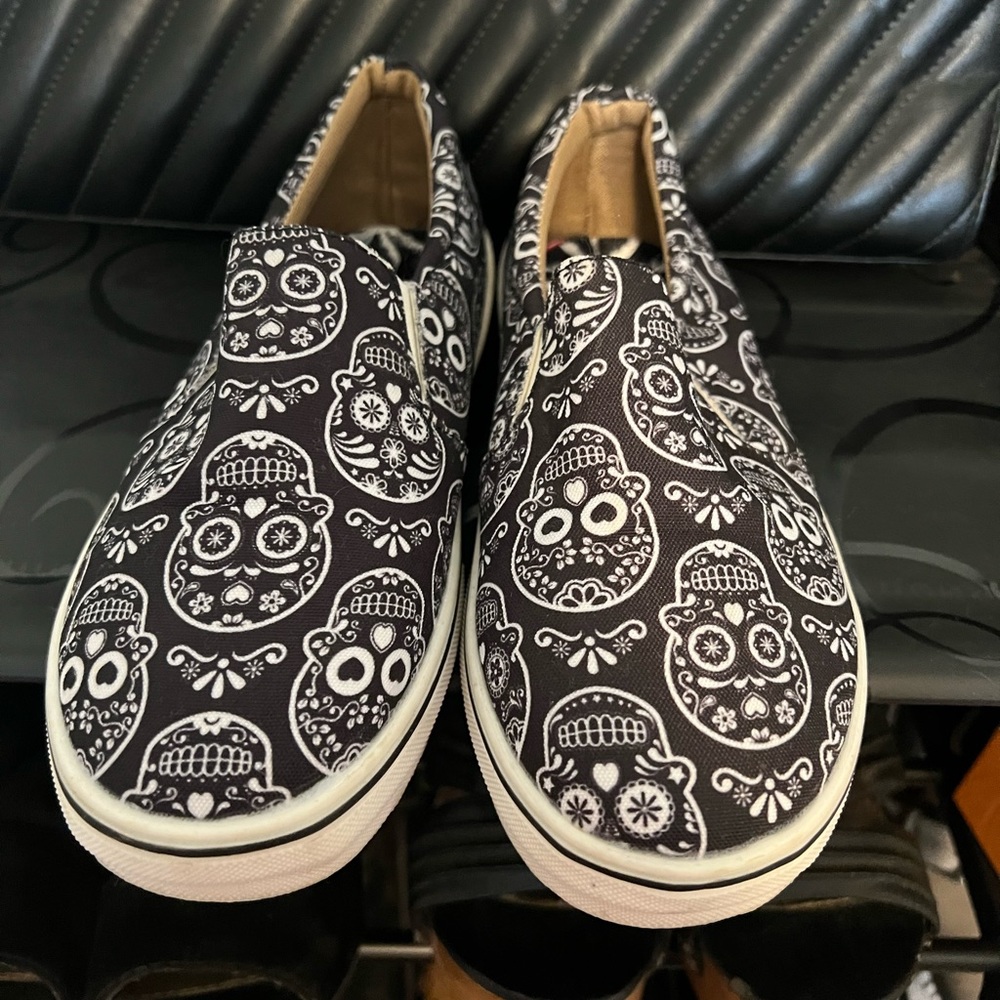 Day of the dead slip ons